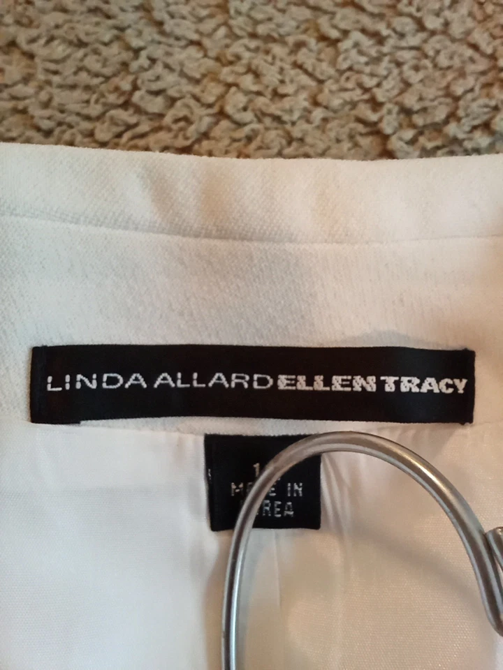 Suite de 2 piezas blancas para mujer Siza 12 con chaqueta y pantalones forrados de longitud media Foto 4 de 4