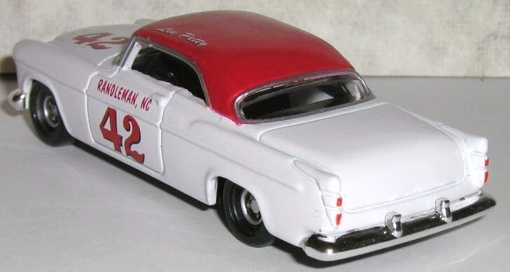 1/64 = NASCAR LEGEND / RICHARD = LEE PETTY #42 / 1955 55 CHRYSLER 300-B Race Car - Image 2 of 3