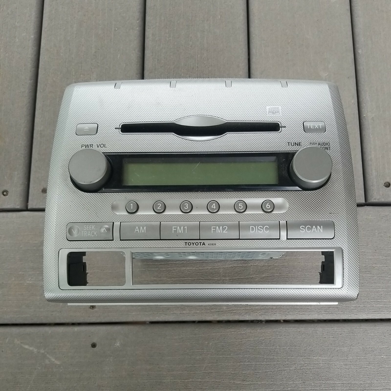 OEM TOYOTA TACOMA AM FM RADIO 6 CD DISC CHANGER PLAYER STEREO HEAD UNIT ...