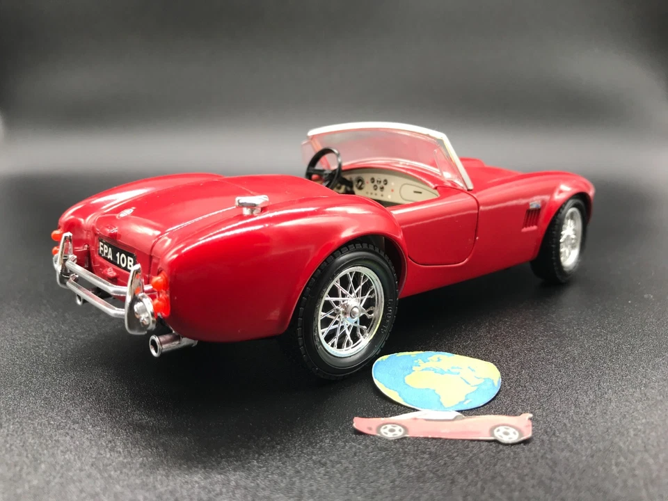 Bburago Shelby Cobra 427, automodello scala 1:24 - 1:25, vintage (1447) - Immagine 4 di 4