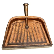 Vintage JV REED Metal Dust Pan Copper Tone Cottage Core Rustic Farm House Decor