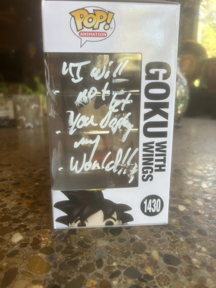 Angel Goku Chase Funko Pop - Sean Schimmel Firmado PSA CERT Foto 2 de 4