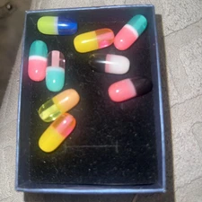 Pack Of 9 Resin Double Colored Pills, Arts & Crafts