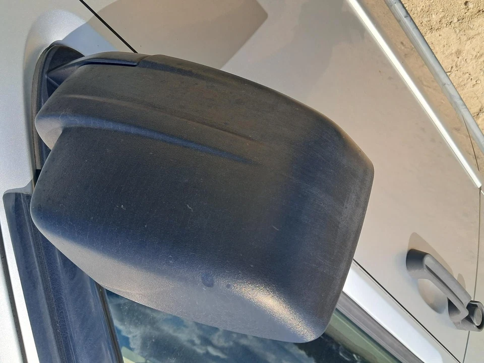 Used Right Door Mirror fits: 2008 Dodge Nitro Power heated R. w/passenger side a Foto 2 de 4