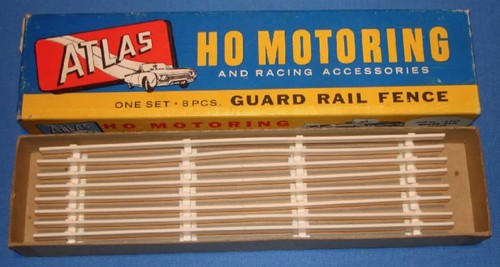 ATLAS HO MOTORING SLOT CAR SCALE RACING WHITE GUARD RAIL FENCE TYPE I 1248 NMIB