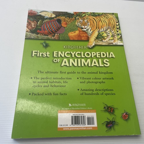 Kingfisher First Encyclopedia of Animals By Kingfisher Educational Book - Picture 3 of 6