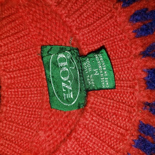 Izod Sweater 100% Wool - Picture 4 of 9