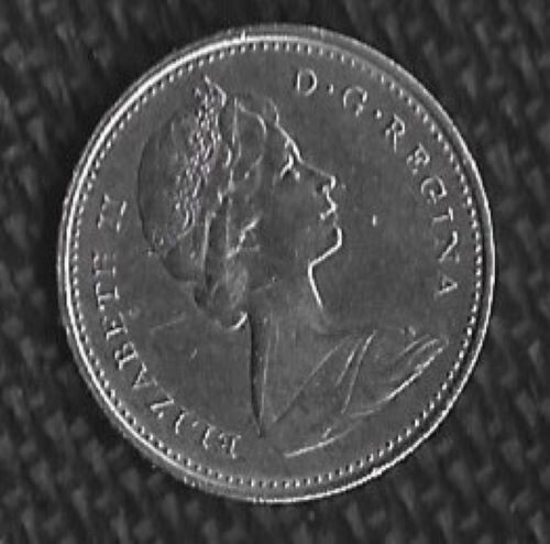 1974 Canadian 10Cent Dime Circulated Coin Krause # 77 - Picture 1 of 2