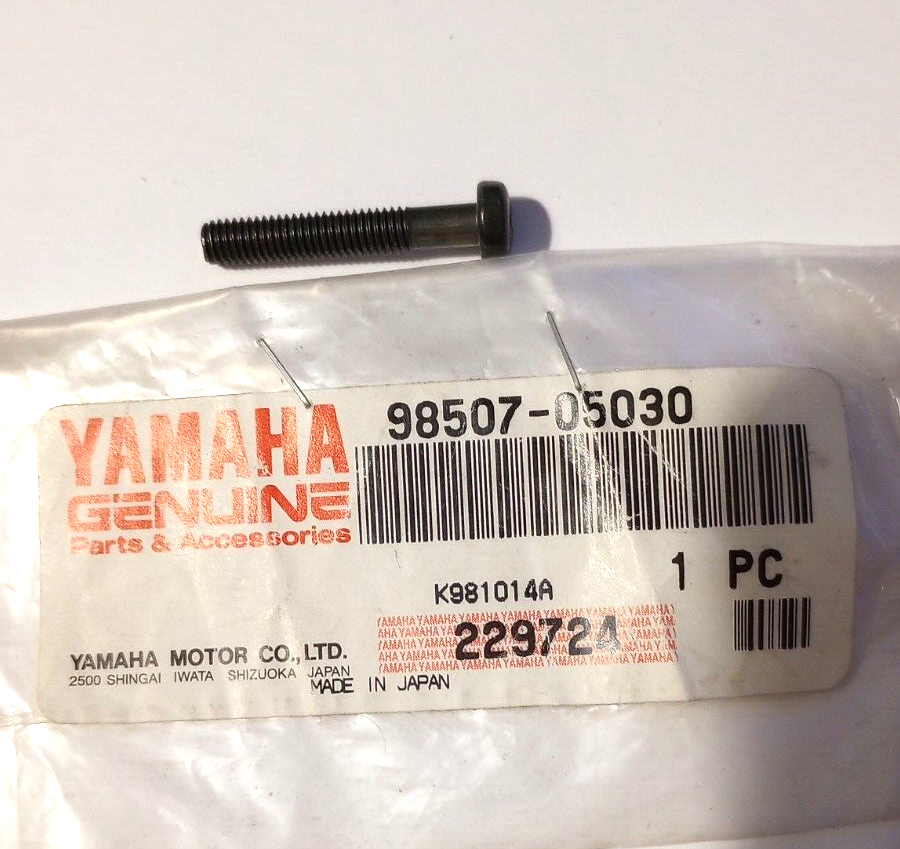 Yamaha Pan Head Screw NOS 98507-05030 (L-7112) | eBay