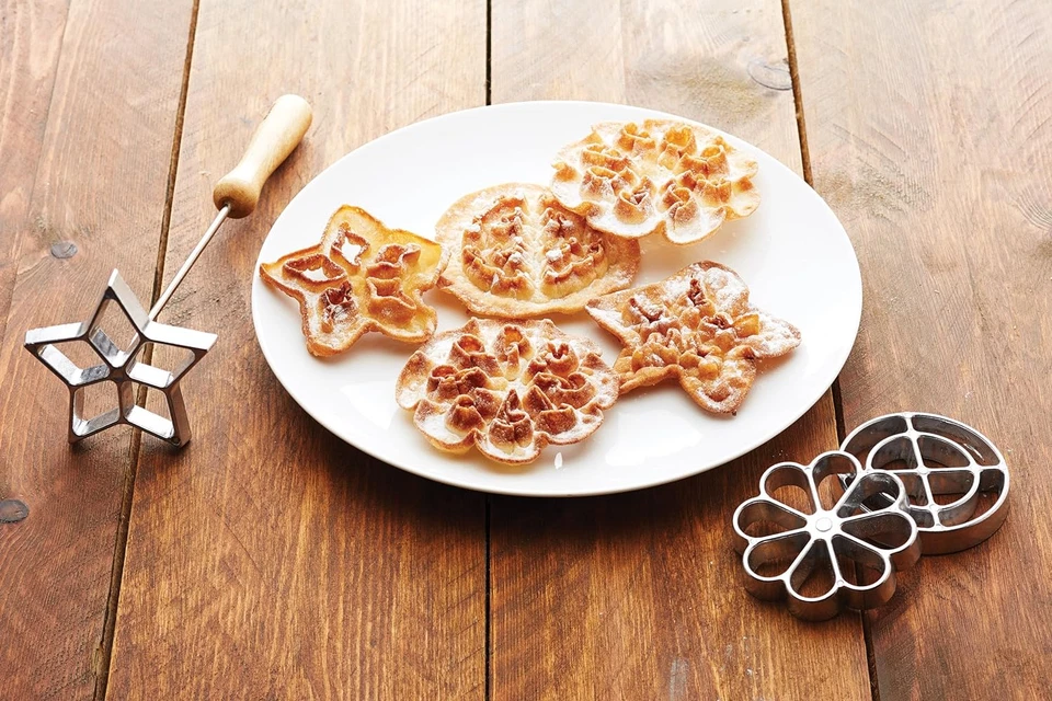 Home Made Ferri per Rosette Svedesi, Metallo, Set Di 4 Stampi per Biscotti Tipic - Immagine 2 di 4