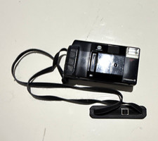 Minolta Freedom III 35mm Point  Shoot Film Camera, Auto Focus, Flash, Black