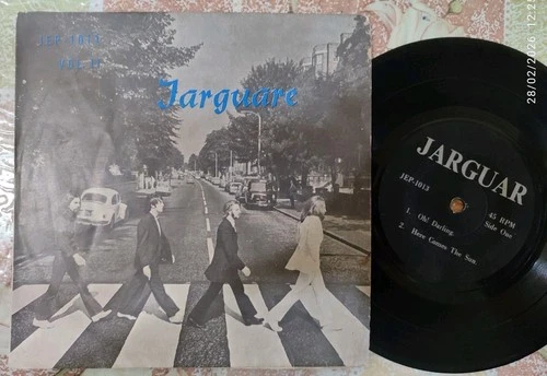 THE BEATLES-Malaysia 7" EP weird cover label very rare