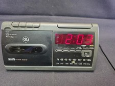 GE Alarm Clock AM/FM Radio Cassette Player Mo...