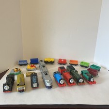 Thomas Friends TrackmasterMotorized Lot 8 Engines 14 Cars Tested Works extras