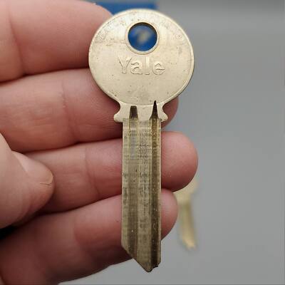 Yale Key Rn11 5x Yale RN11 Key Blanks VH Keyway Nickel Silver 6 Pin NOS | eBay