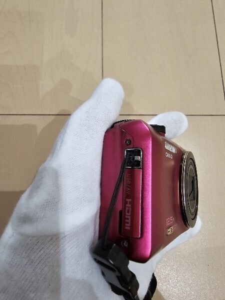 CASIO EXILIM EX-ZR200 ピンク Casio releases Exilim EX-ZR200 flagship compact beyond Japan