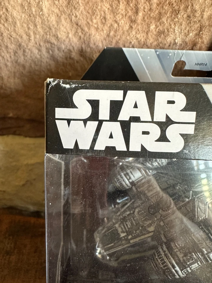 Hot Wheels Star Wars Starships Select Razor Crest 2021 Damage Packaging - Image 3 of 4