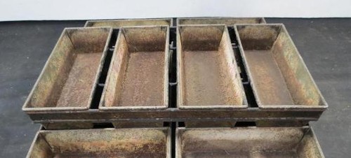 4 COMPARTMENT BREAD PAN 22x11x3 strap loaf baking dough