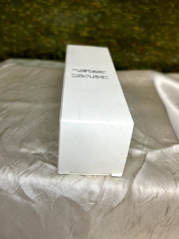 GUERLAIN LOVELY CHERRY BLOSSOM 35ML SPRAY EDT (NOVO COM CAIXA BRANCA) - Imagem 4 de 4