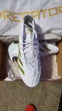 Adidas Predator Daypack White an Gold Size 8 Men'sNew in Box