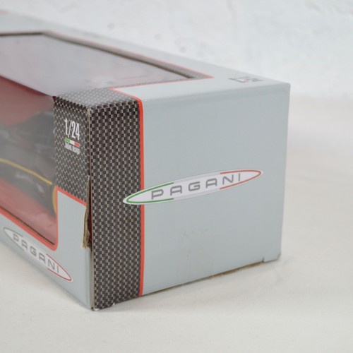 Mondo Motors Pagani Zonda R 1/24 Scale 40MHz Remote Control Small RC Car BNIB - Picture 14 of 14