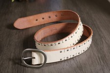 Fossil Belt Leather Women's Belt STUDDED CONTOUR WHITE M 39" long Gently Used