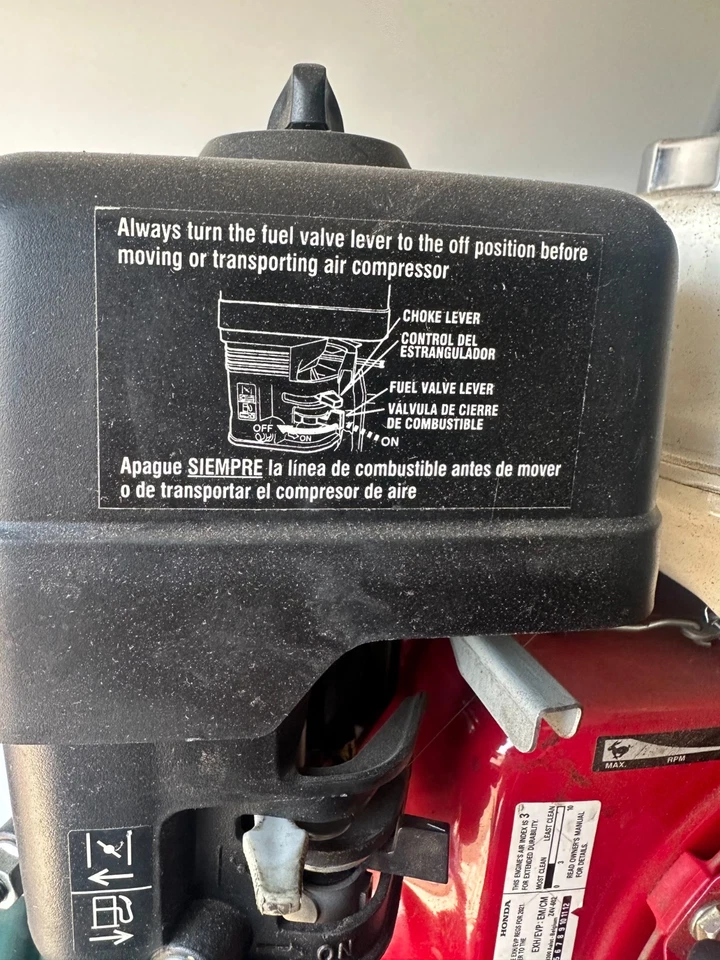 Compresor de aire a gas Rolair 4090Hk17 5,5 HP Foto 4 de 4