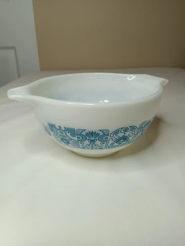 VTG Pyrex Horizon Blue 1-1/2 Pt. Cinderella 441 Round Nesting Bowl Turquoise EUC