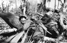WW2 Picture Photo Filipines 1944 US Marines under fire of the Japanese Guns 4472