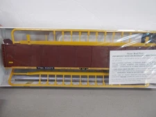 WALTHERS # 932-4802 ~ CP RAIL 89' ENCLOSED AUTO CARRIER # 942473 -KIT~HO SCALE