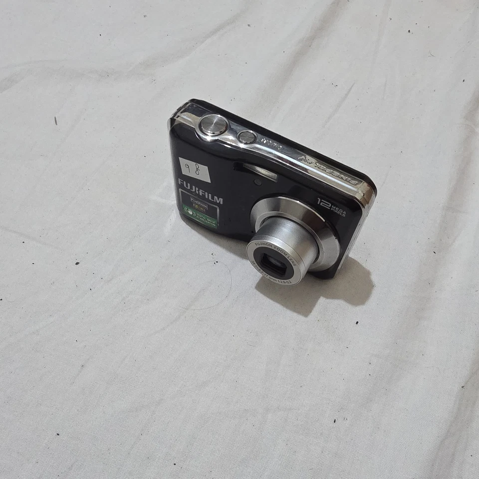 Fujifilm FinePix AV110 12MP Digital Camera Silver 3x Optical Zoom Compact | HD, photo 1 of 4