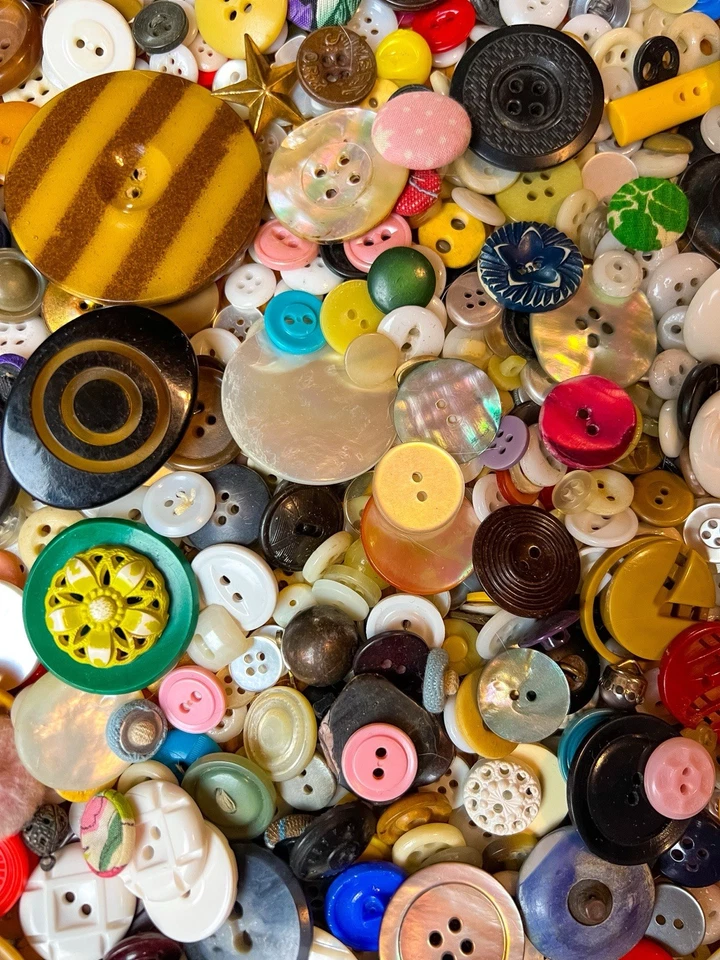 3LB+ Antique Vintage Button Lot Victorian Glass Celluloid MOP Colt Bakelite Vtg - Image 3 of 4