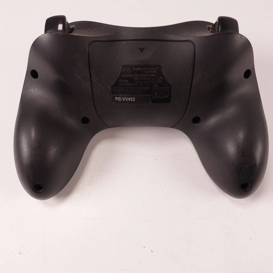 Logitech Black Video Game XBOX Controller Wireless (No Dongle) - Image 3 of 3