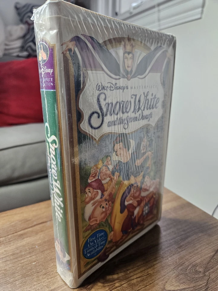 Walt Disney's Masterpiece Snow White and the Seven Dwarfs VHS Brand New Sealed - Image 2 of 4