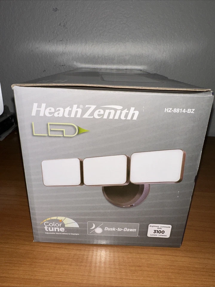 Heath Zenith HZ-8814 3 Light Integrated LED Outdoor Dusk to Dawn BRONZE NEW - Image 4 of 4