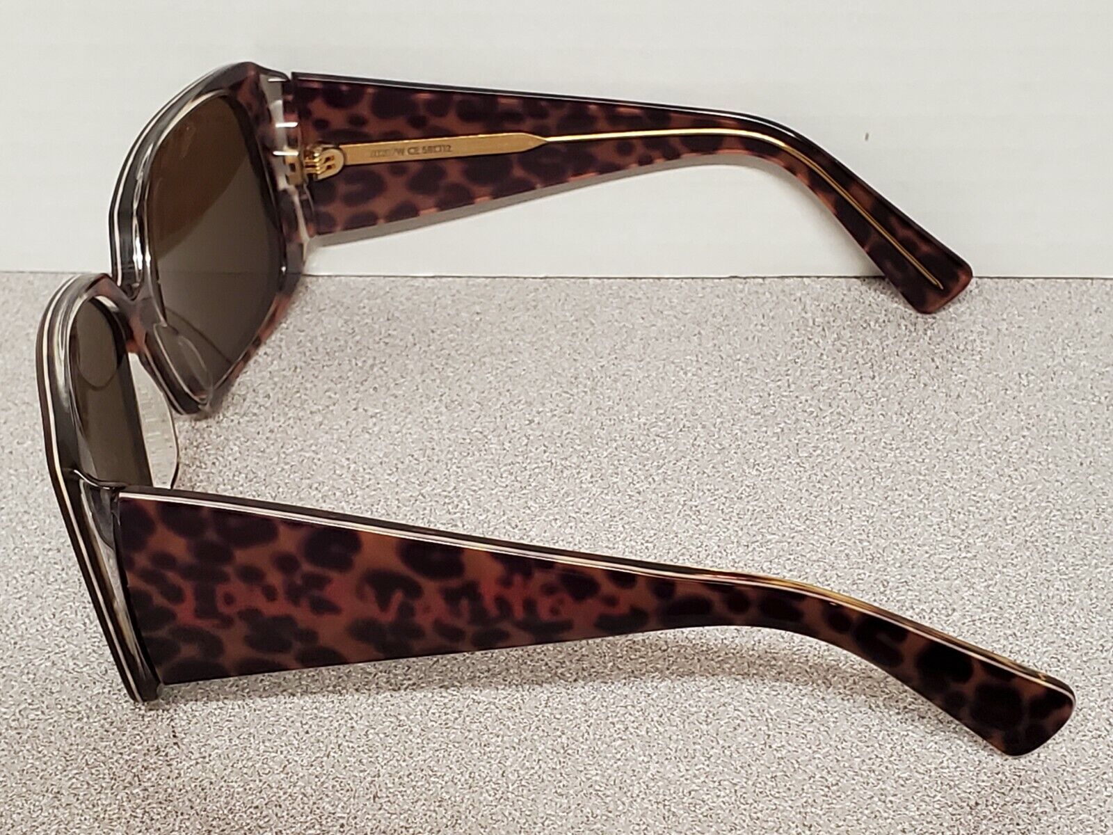Authentic Louis Vuitton Womens Leopard Sunglasses with Bag & Case  Z0207W