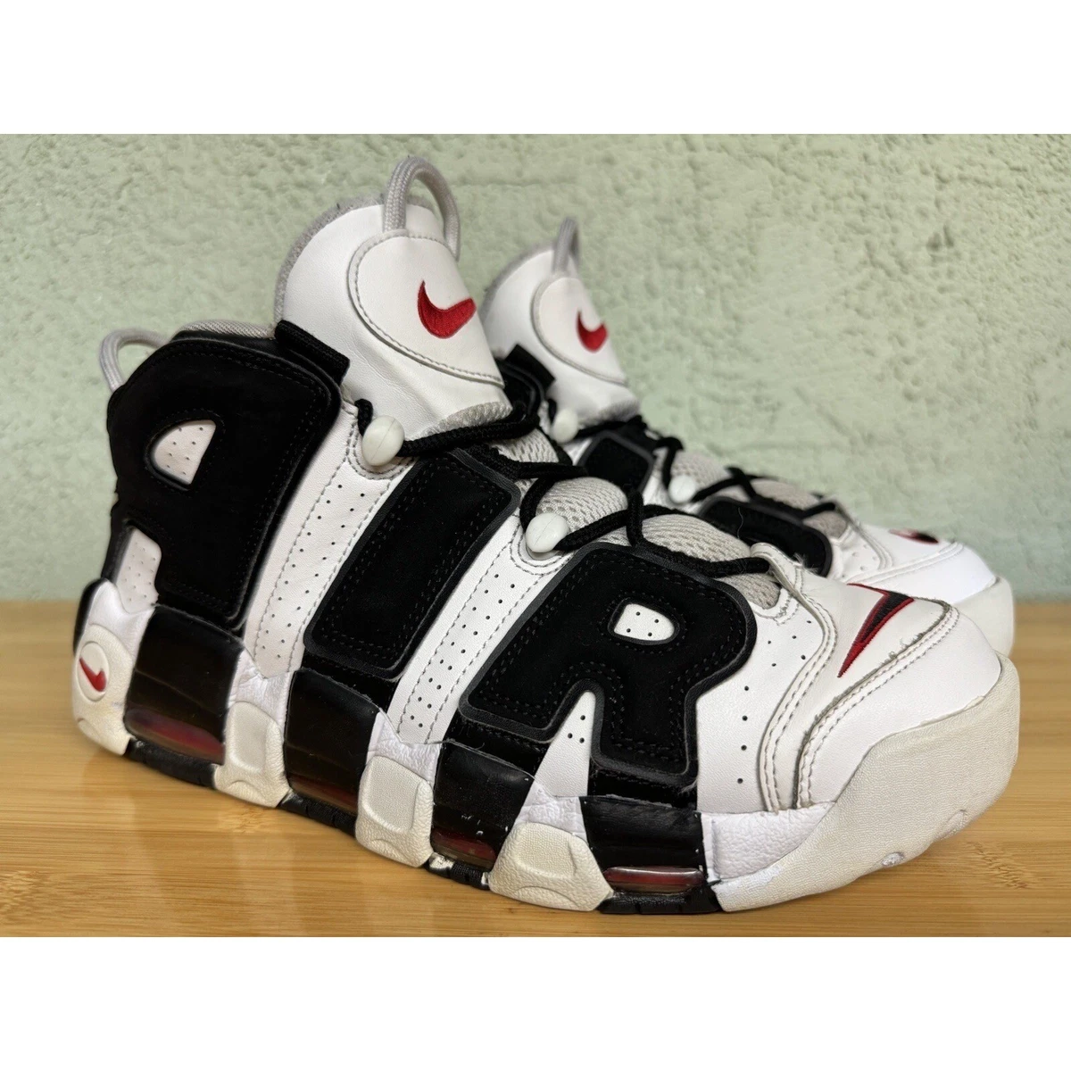 Size 10.5 - Nike Air Pippen White Black Nike Scottie Pippen Air More Uptempo Low Men main image 2