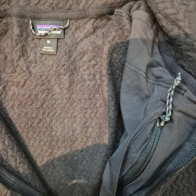 Patagonia R1 Air Women's Black Half-Zip Sweater thumbnail 4