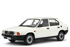 LAUDORACING-MODELS 1:18 Alfa Romeo 33 1.3S Edizione 1985 LM211A