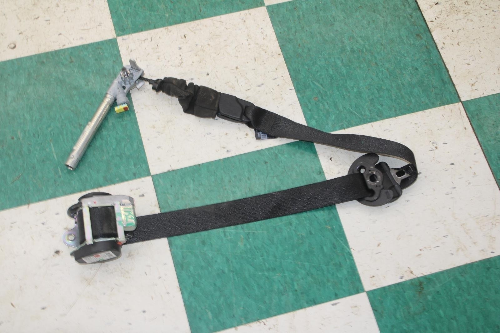 14-20 MASERATI GHIBLI RH RF Passenger Right Side Front Seat Belt Retractor OEM