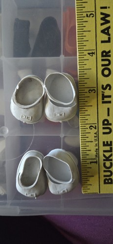 Mary Jane Shoes 2 Pr White Doll Shoes - Picture 2 of 3