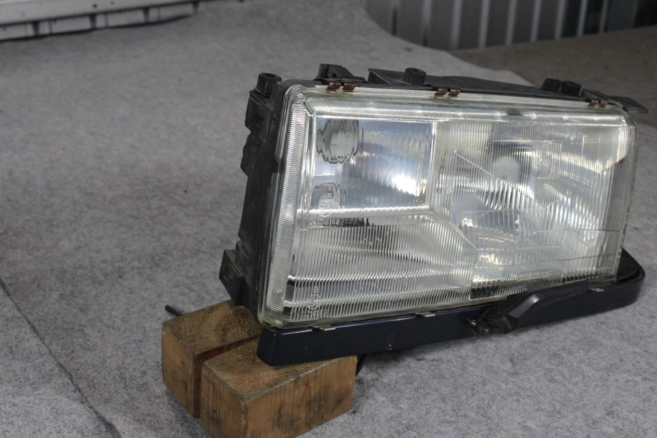 VOLVO 940 YV194581 FARO FARO LADO IZQUIERDO BOSCH Foto 2 de 4