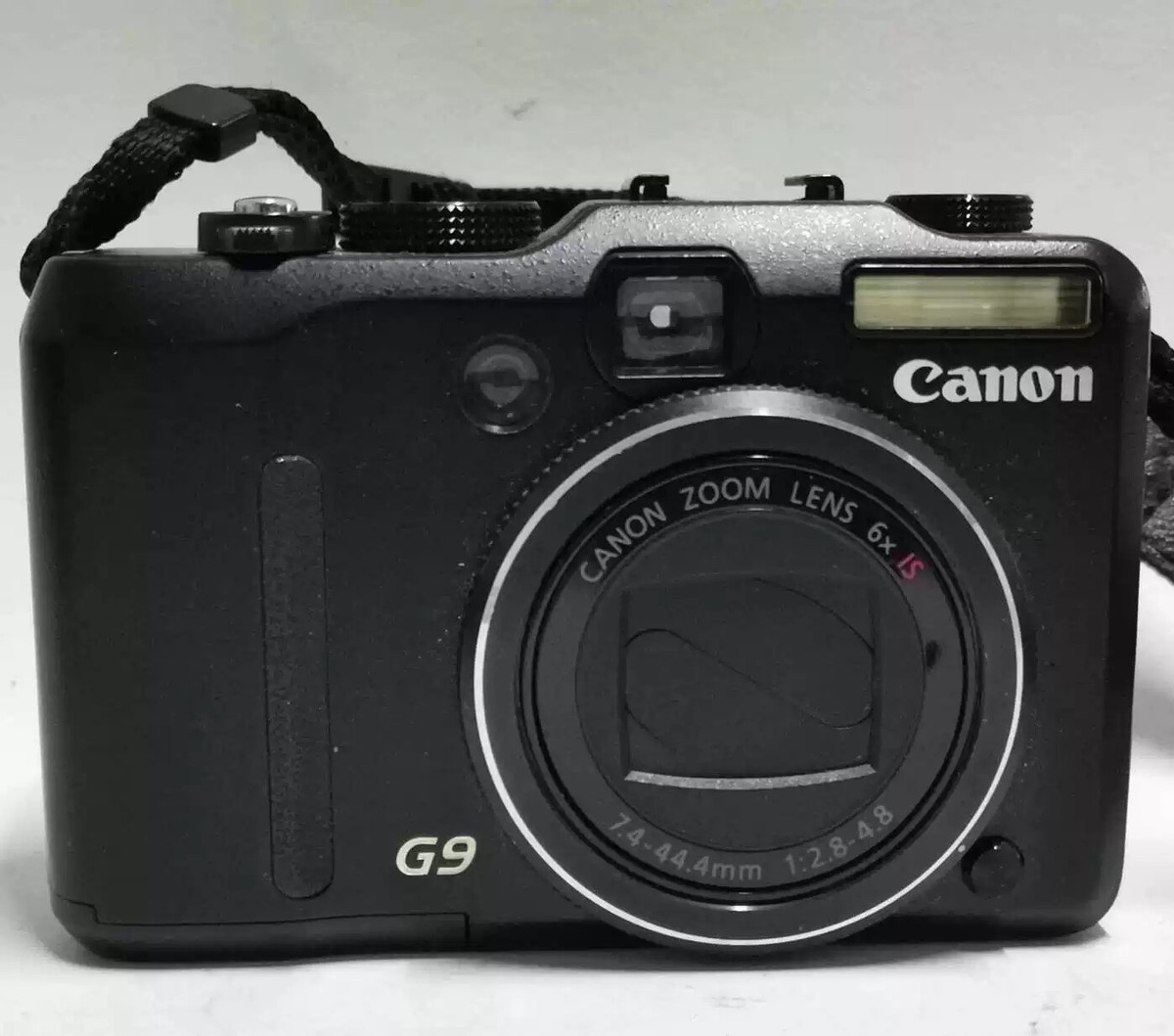 Canon PowerShot G9 12.1MP Digital Camera with 6x Optical Image