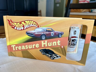 2003 Hot Wheels Treasure Hunt Book #9 W/ Pirate Shoe Box Car Cougars On Cover