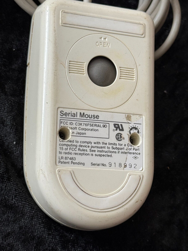 Microsoft Serial Corded 2 Button Mouse - Picture 2 of 4