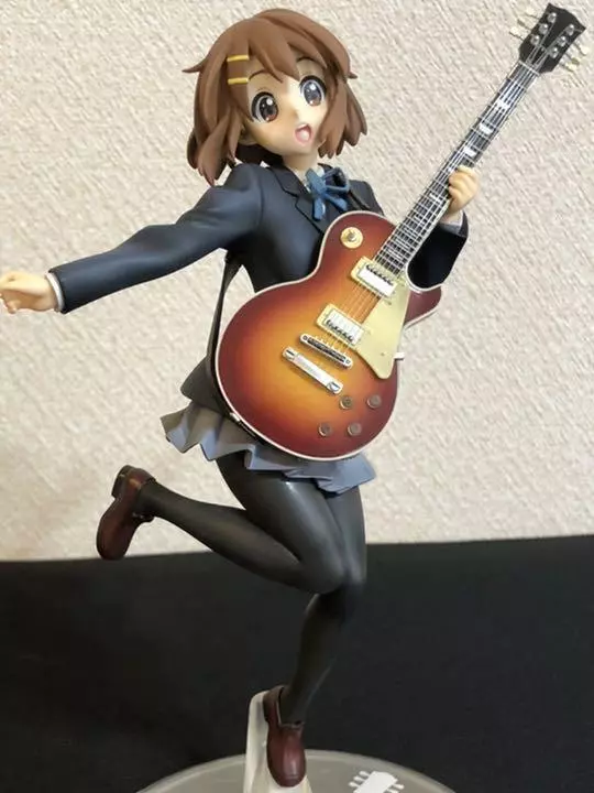 Alter K-ON!: Yui Hirasawa 1:8-Scale PVC Figure