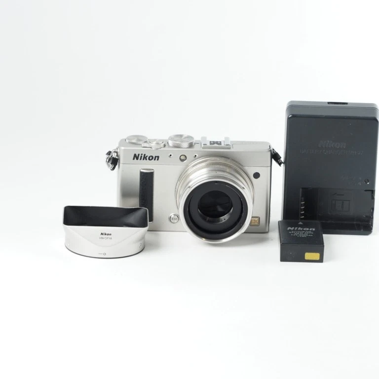 Nikon COOLPIX A Silver 16.2MP Camera– DX APS-C Sensor – 18.5mm f/2.8 - Image 2 of 4