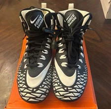 NIKE FORCE SAVAGE PRO Mid Football Cleats Men's Size 10.5 Black And White