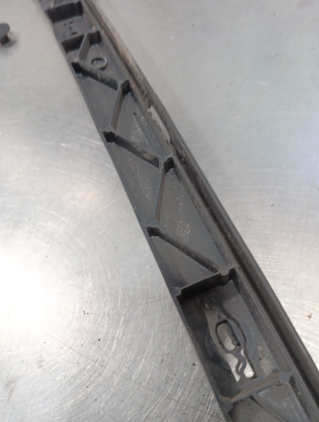 SMART FOR TWO BRABUS 2009 RIGHT HAND PASSENGER REAR FENDER MOUNT A 451 646 04 70