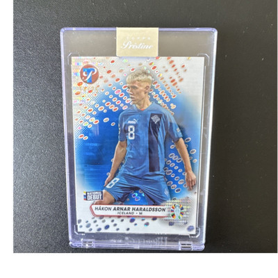 Topps Pristine Road to UEFA EURO 2024 Hákon Arnar Haraldsson #98 Island Debut
